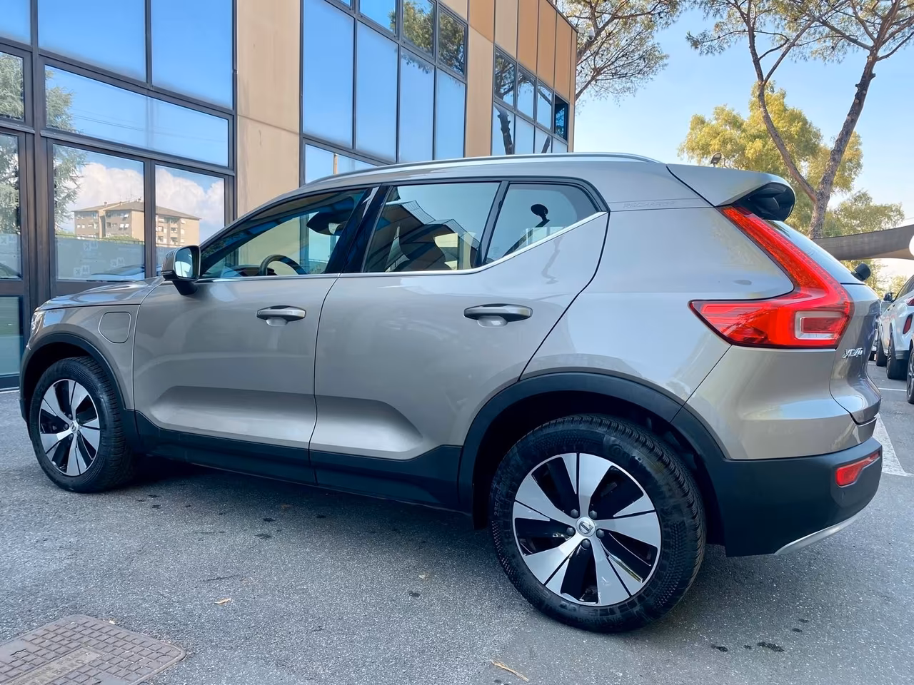 Volvo XC40 t4 phev RECHARGE -LED -NAVI- GARANZIA