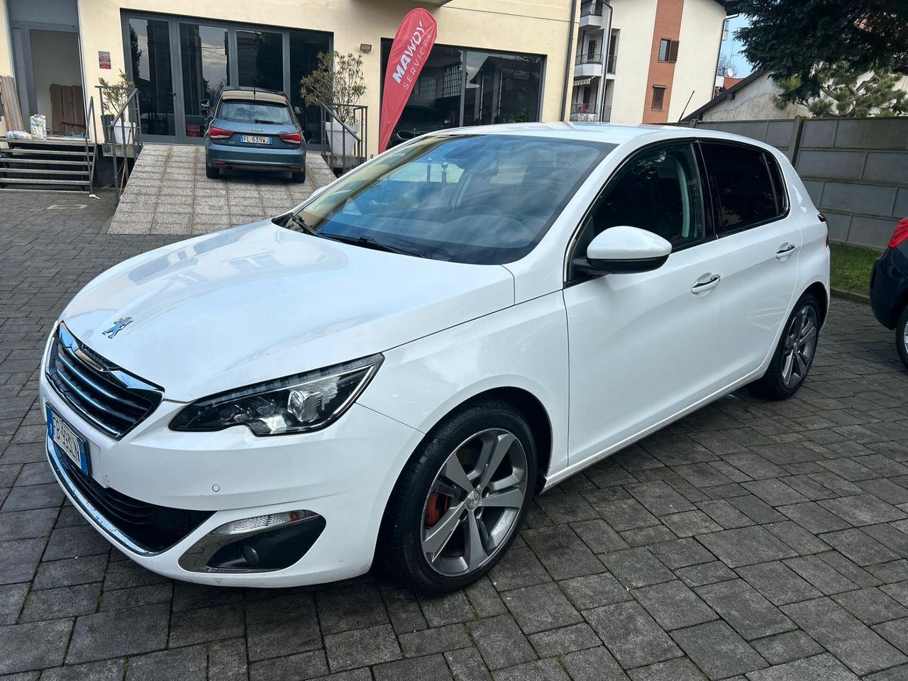 Peugeot 308 BlueHDi 120 S&S Business