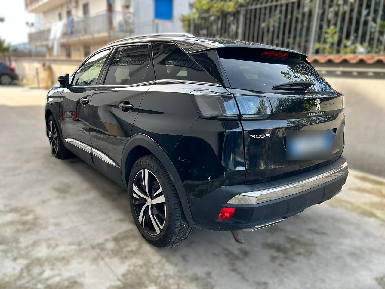 Peugeot 3008 1.5 HDi 130 EAT8 - 2022 Incidentata