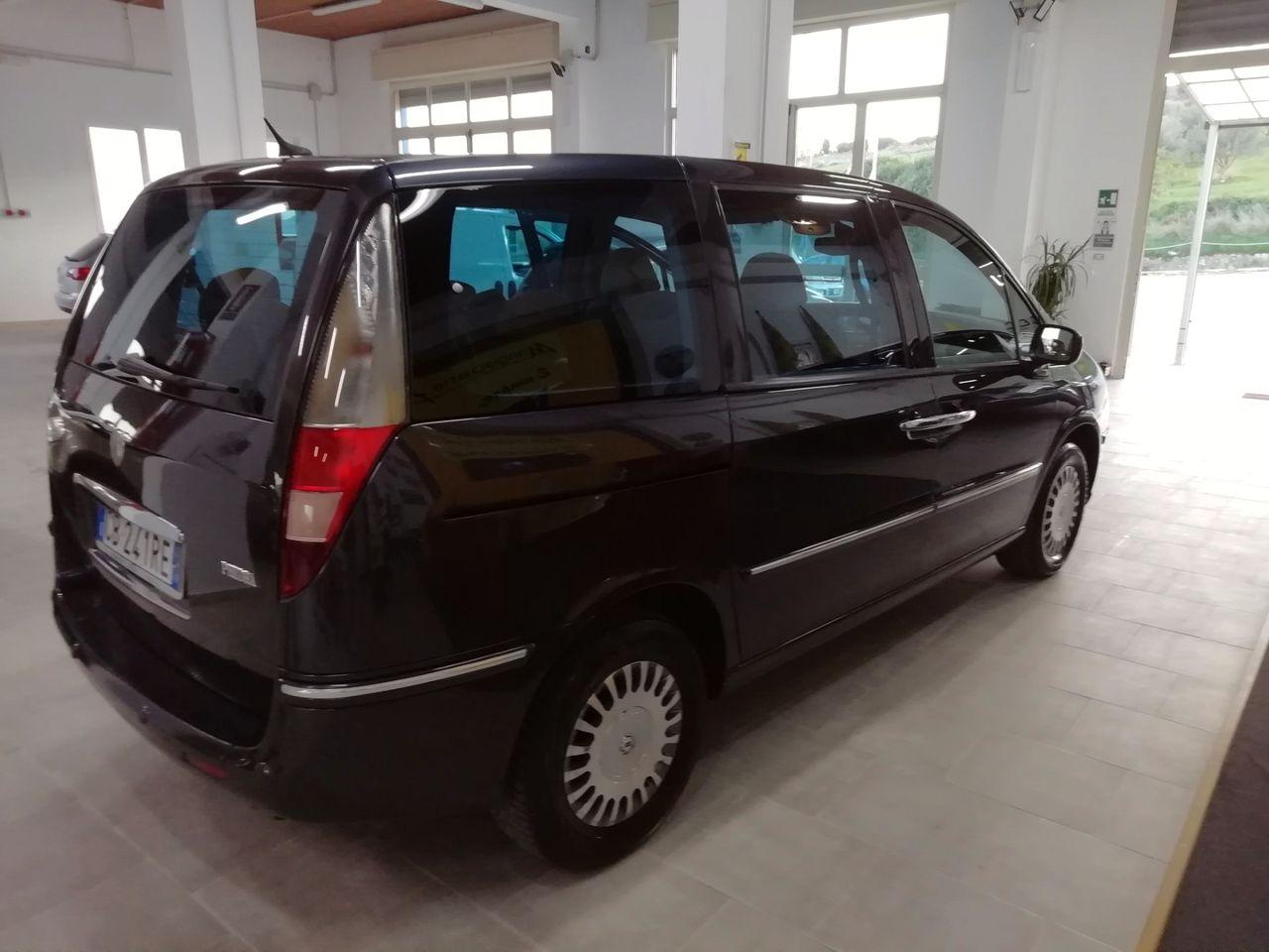 Lancia Phedra 2.2 JTD Executive FAP