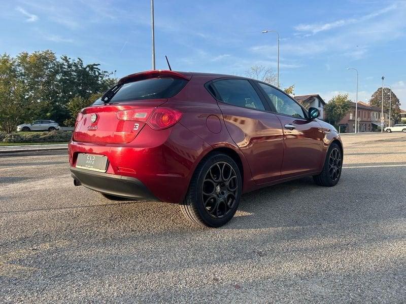 Alfa Romeo Giulietta GIULIETTA 1.4 TURBO MULTIAIR DISTINCTIVE