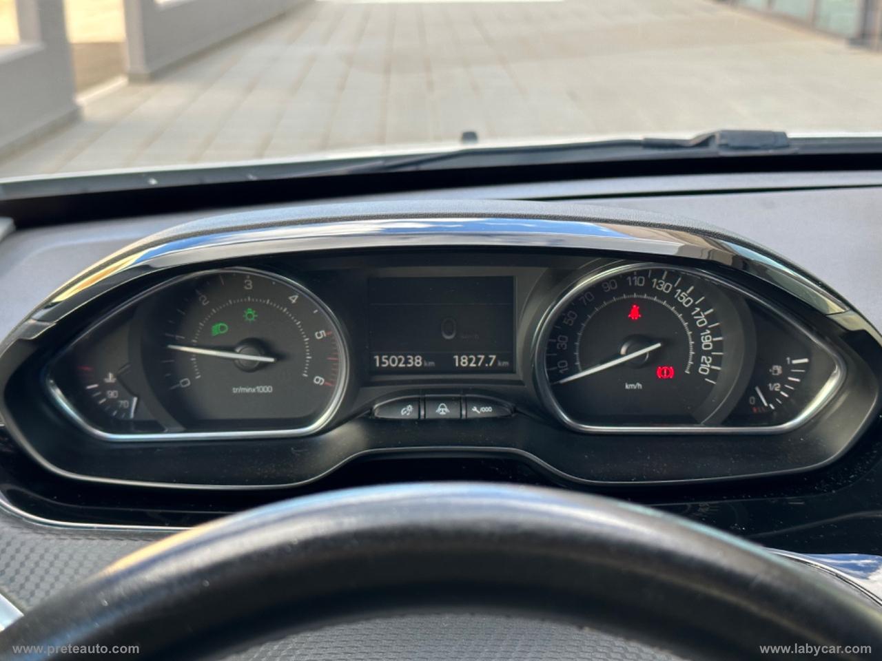 PEUGEOT 2008 BlueHDi 100 S&S Allure