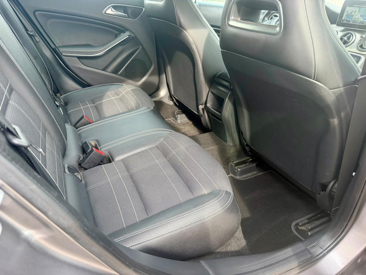 Mercedes GLA180d 197.000km 2016 euro6 neopatentati