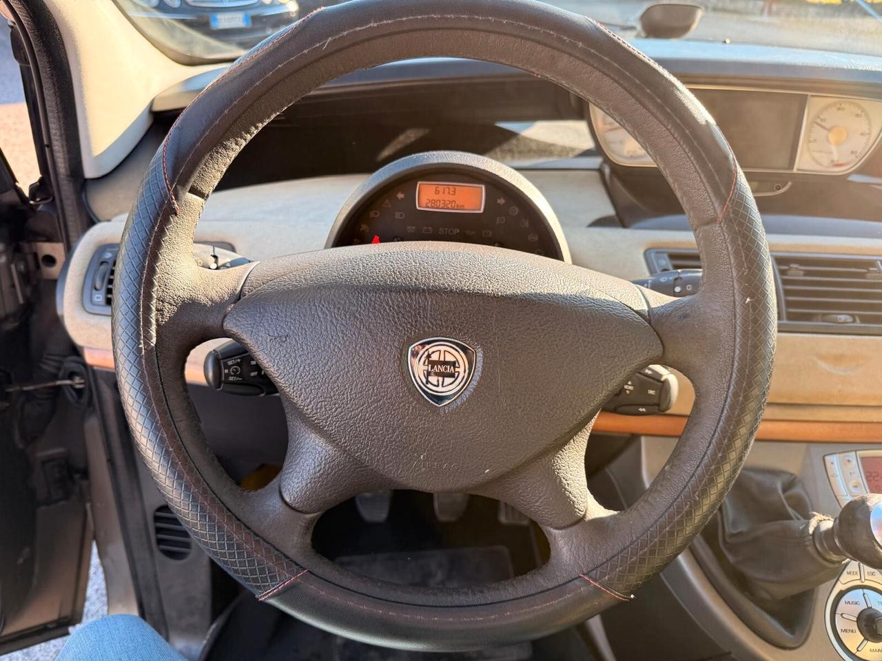 Lancia Phedra 2.0 MJT 120 CV Emblema