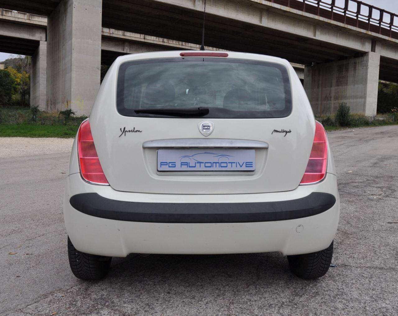 Lancia Ypsilon 1.3 Multijet 16V Momo Design NEOPATENTATI