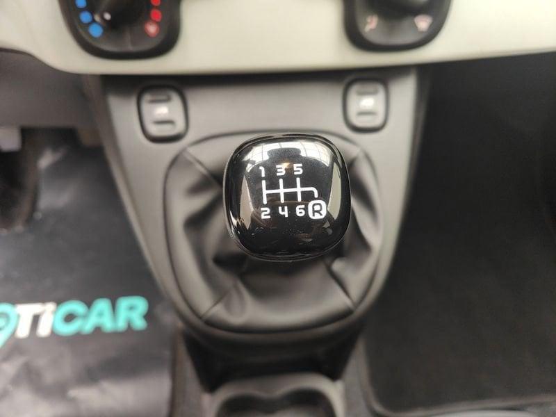 FIAT Pandina III 2024 Panda 1.0 firefly hybrid s&s 70cv 5p.ti