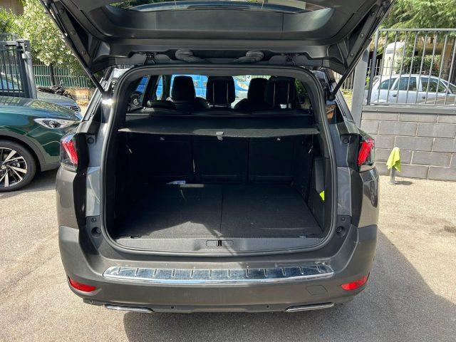 PEUGEOT 5008 PureTech Turbo 130 GT