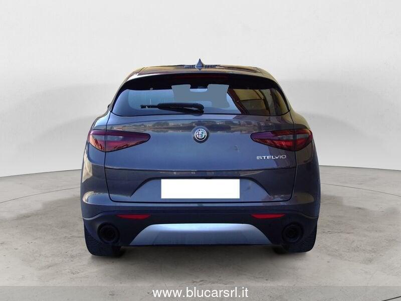 Alfa Romeo Stelvio 2.2 Turbodiesel 160 CV AT8 RWD Business AUTOCARRO