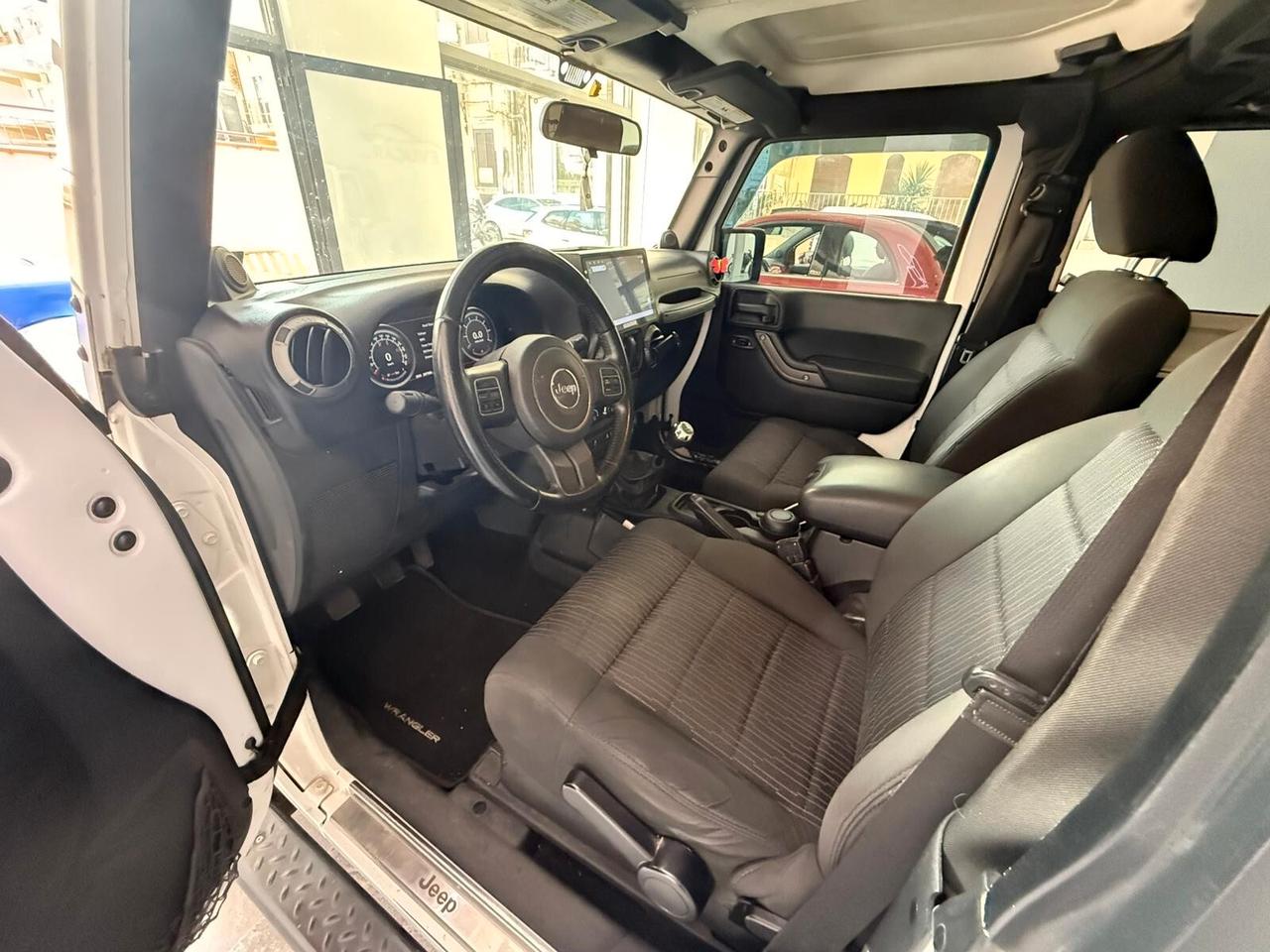 Jeep Wrangler Unlimited 2.8 CRD DPF Rubicon