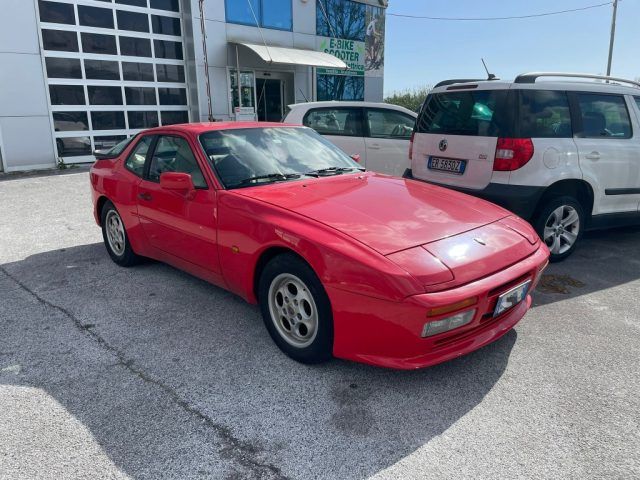 PORSCHE 944 944