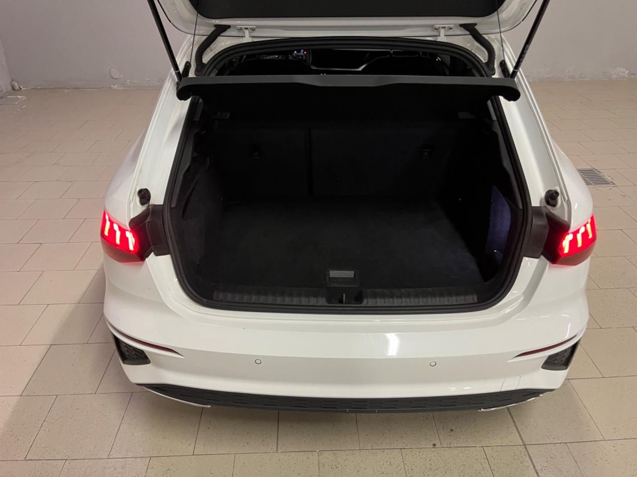 Audi A3 SPB 30 TFSI S tronic line edition