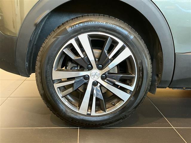 PEUGEOT 3008 1.2 PureTech Turbo Allure S&S my18