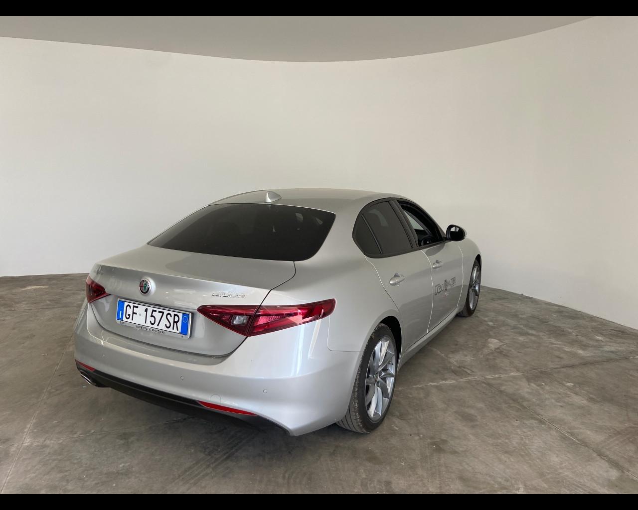 ALFA ROMEO Giulia My21 2.2 Turbo Diesel 160 Cv At8 Rosso Edizione