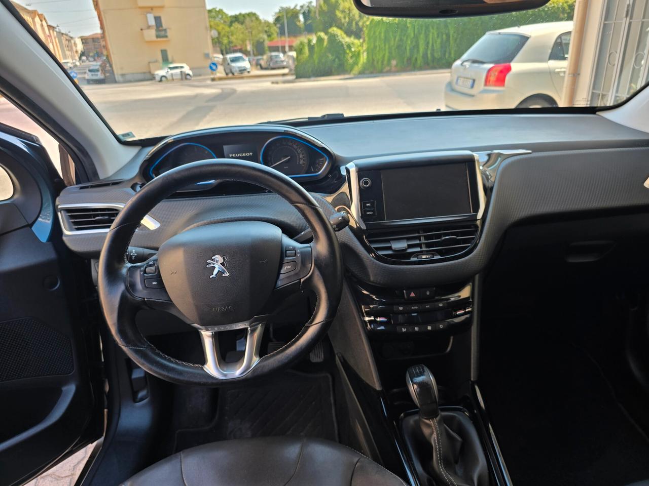 Peugeot 2008 BlueHDi 120 S&S Crossway