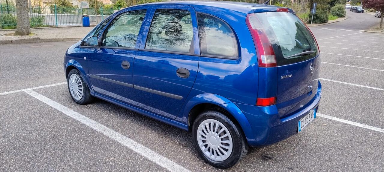 Opel Meriva 1.7 CDTI 101CV Cosmo