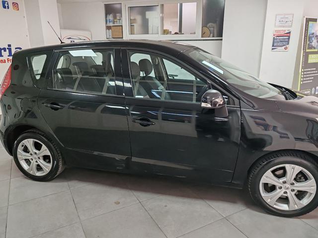 RENAULT Scenic X-Mod 1.5 dCi 110CV Dynamique