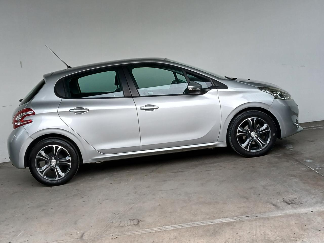 Peugeot 208 Allure Come nuova