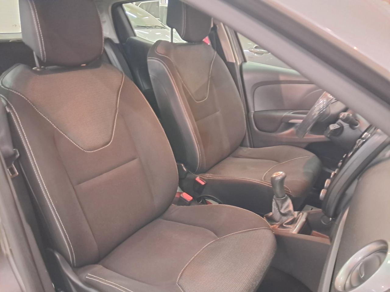 Renault Clio 1.2 75CV 5 porte Costume National