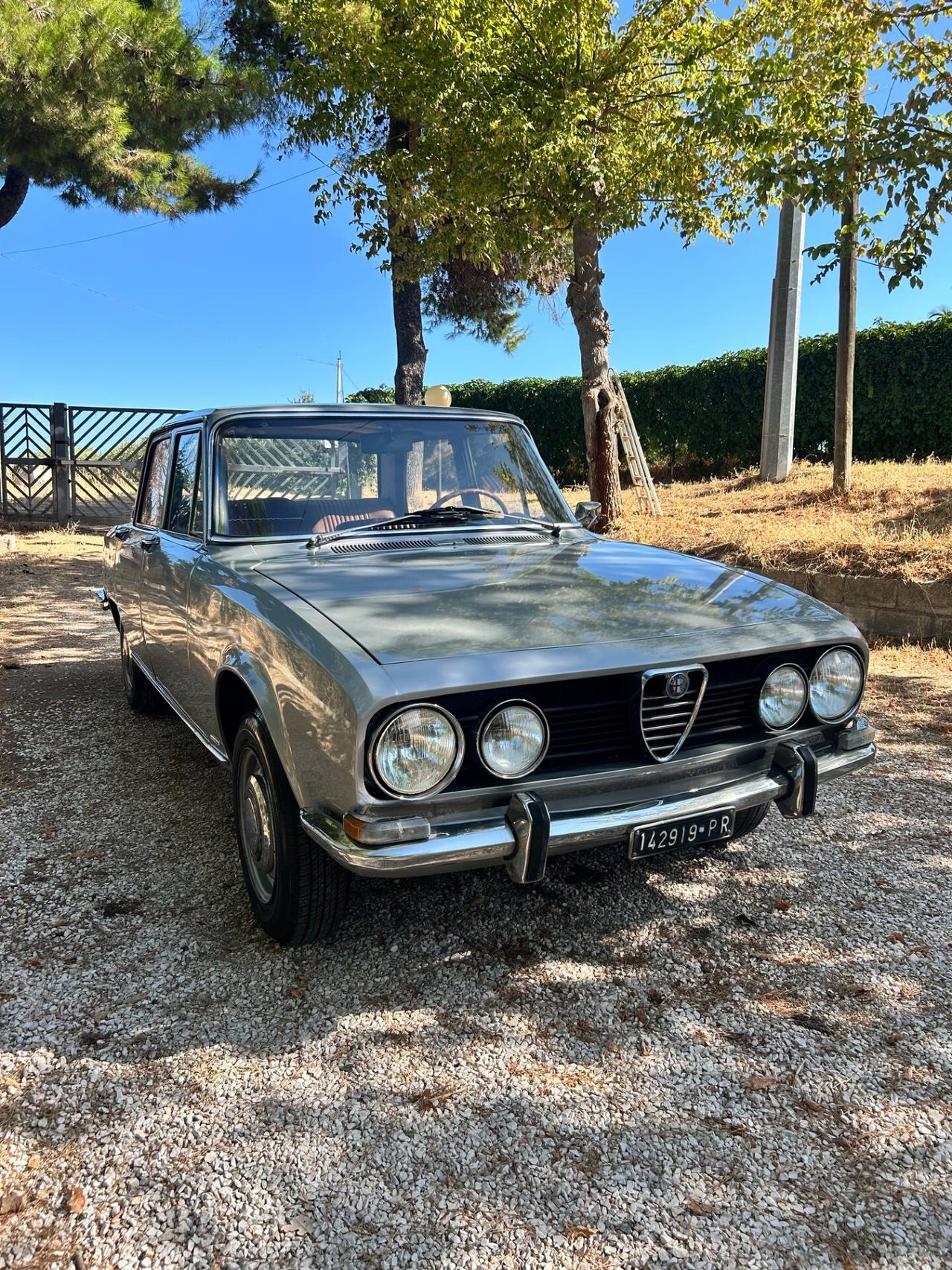 Alfa Romeo 1750 berlina TARGA ORO