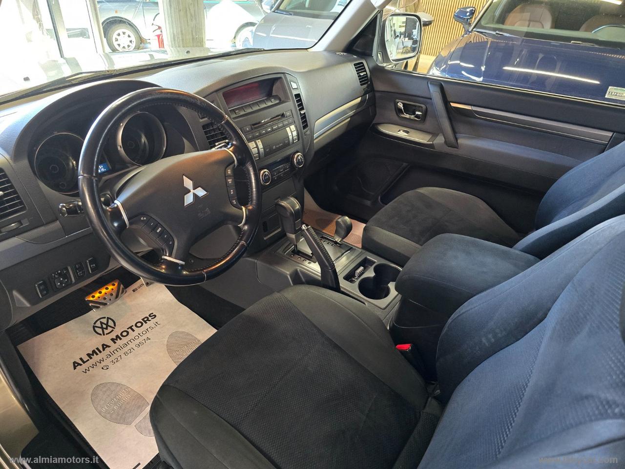MITSUBISHI Pajero 3.2 DI-D 16V A/T 3p. Instyle