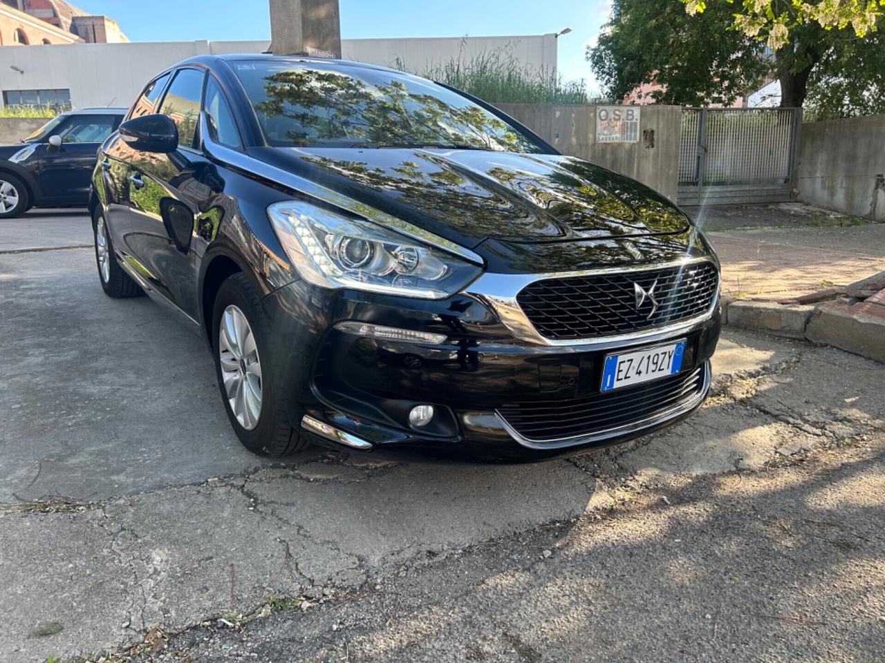 DS 5 BlueHDi 120 S&S Business