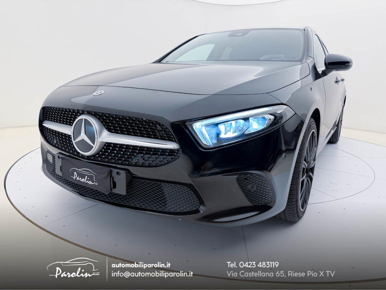 Mercedes A 200 Sport 7G-DCT Park-Display10.25''-Sedili riscaldabili