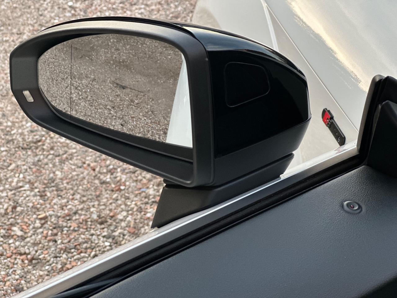 NEW Audi TT 2.0 TDI 184cv S LINE MAXTON