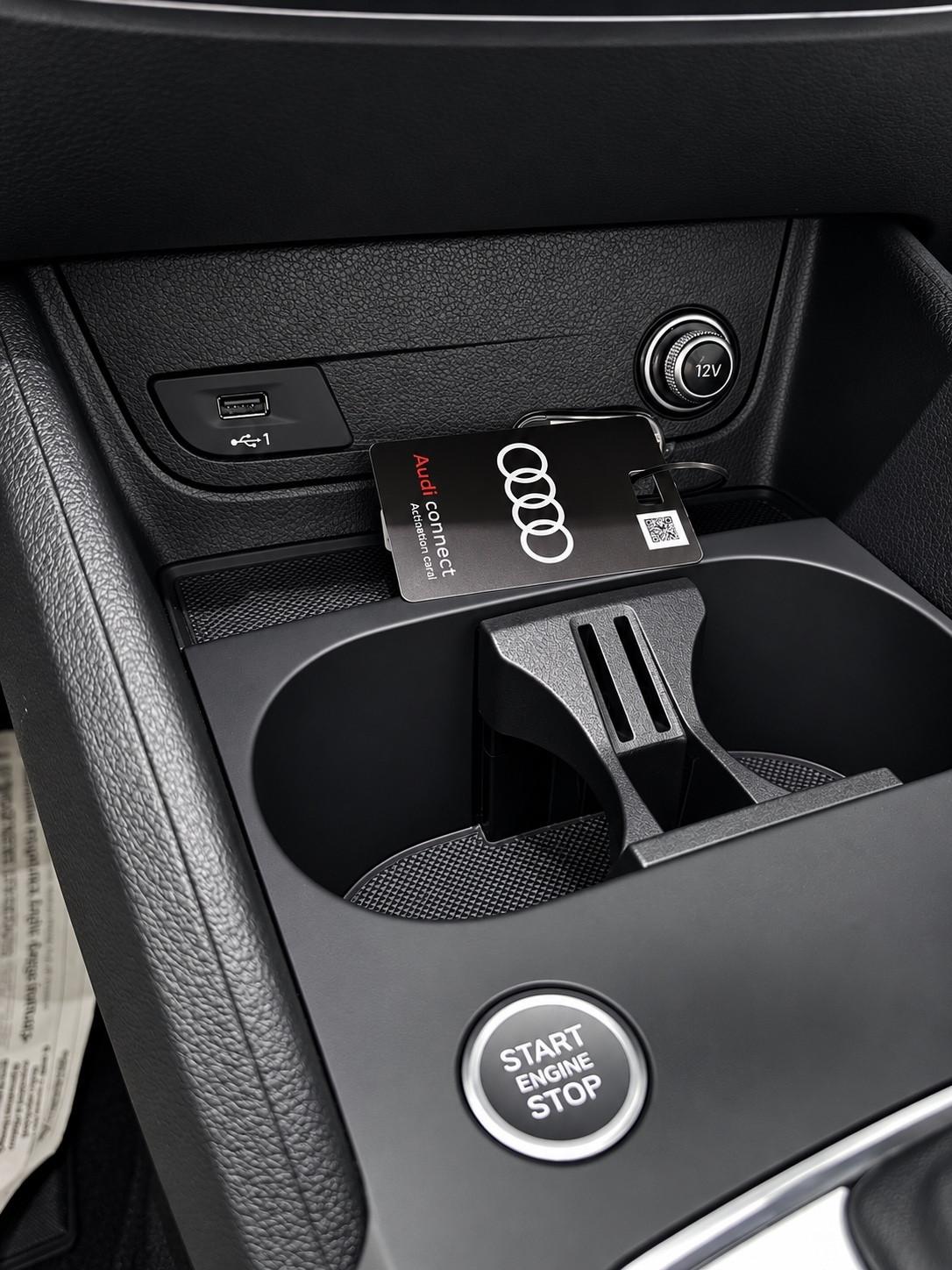 Audi Q2 40 TFSI quattro S tronic Identity Black