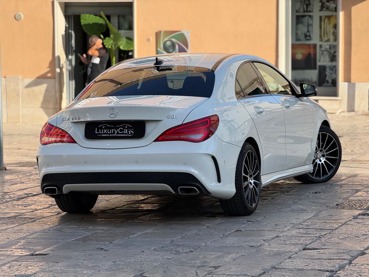 Mercedes-benz CLA 220CDI Automatic PremiumAMG 170 CV LED