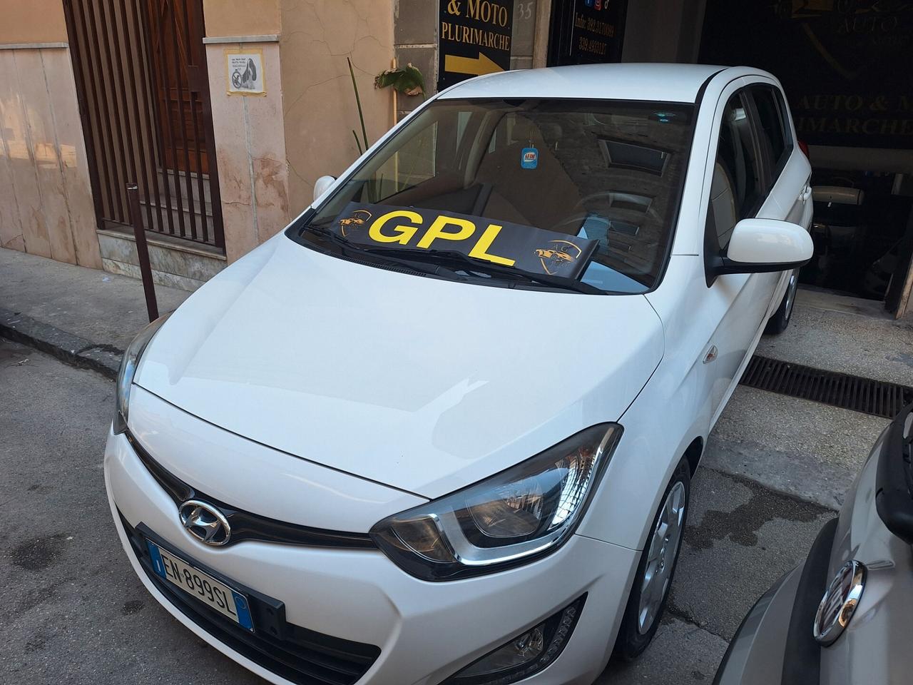Hyundai i20 1.2 5p. Econext Sound Edition