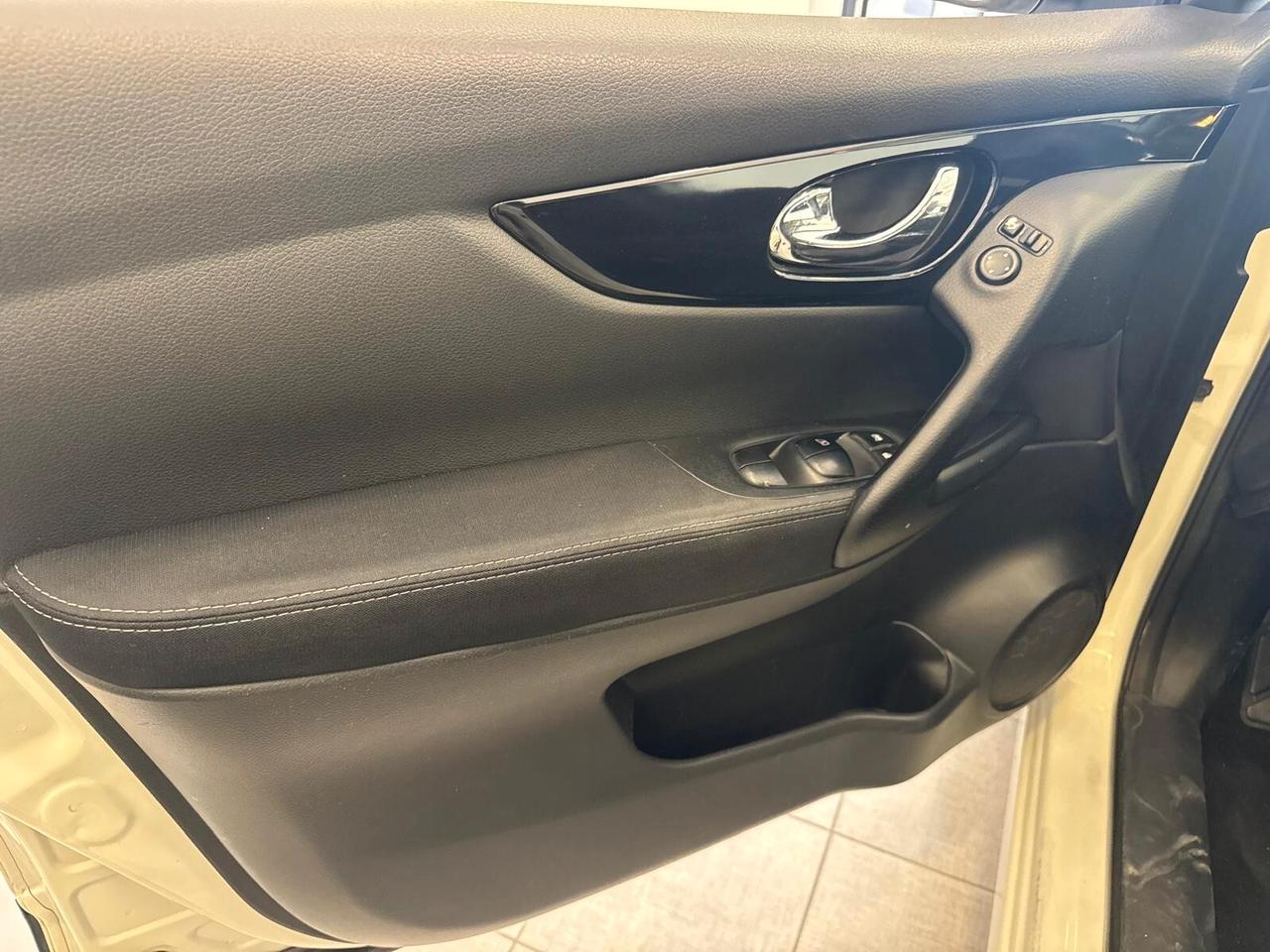 Nissan Qashqai 1.6 dCi automatica 131cv