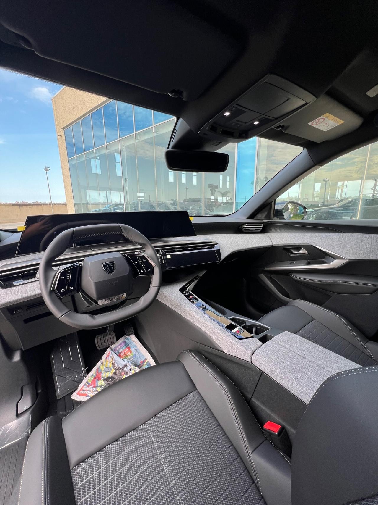 Peugeot 5008 Hybrid 145 e-DCS6 Allure 7 posti - SUPER OFFERTA T-STOCK