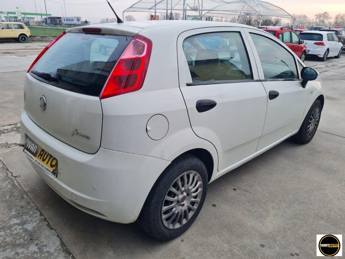 FIAT Grande Punto 1.3 MJT-Neopatentati-Anno 2011