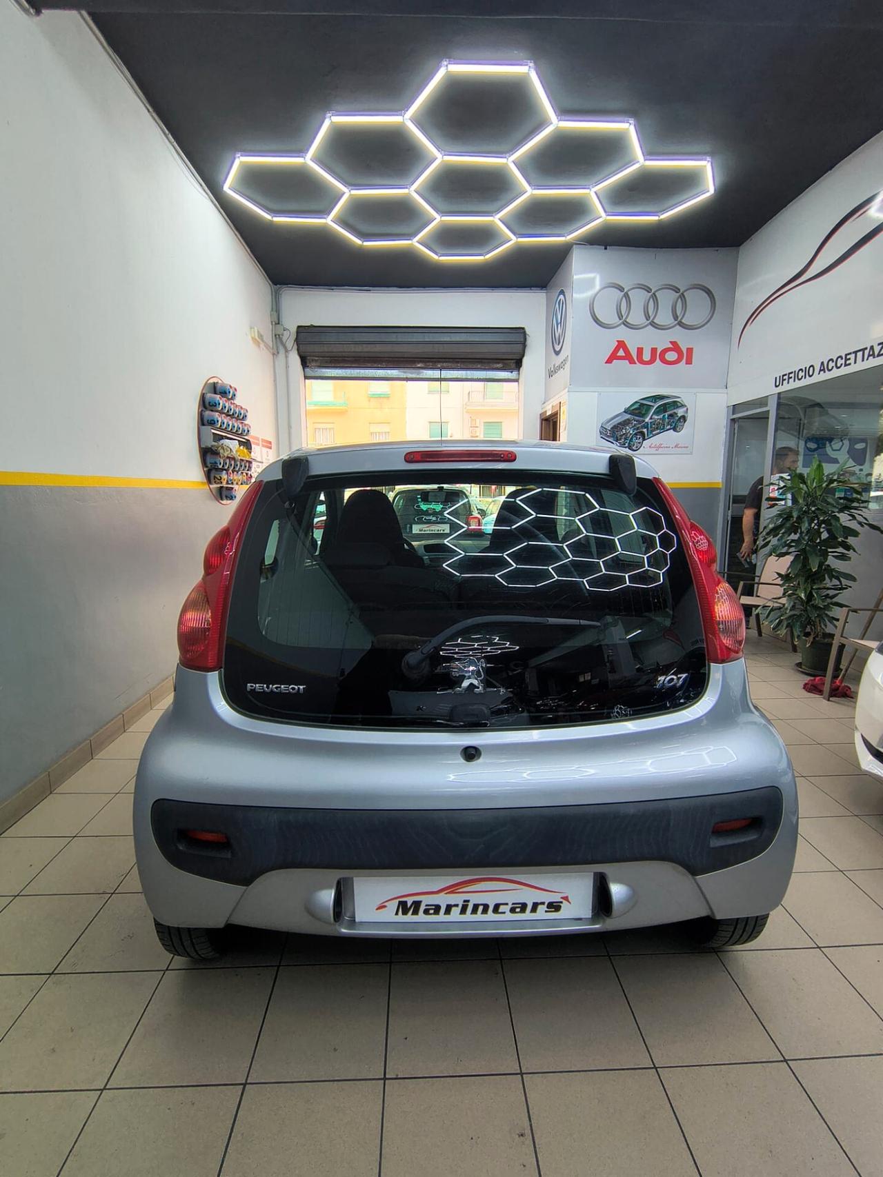 Peugeot 107 1.0 68CV 5p. Sweet Years