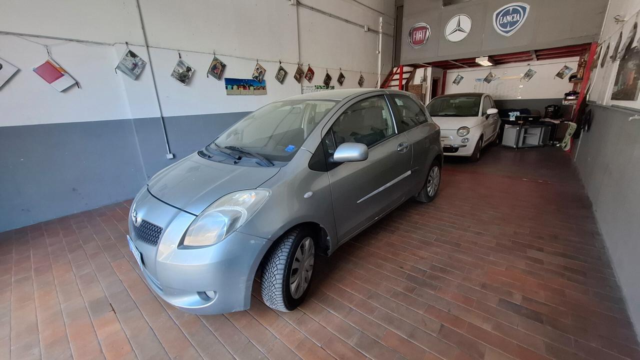 Toyota Yaris Verso 1.3i 16V cat Sol '03