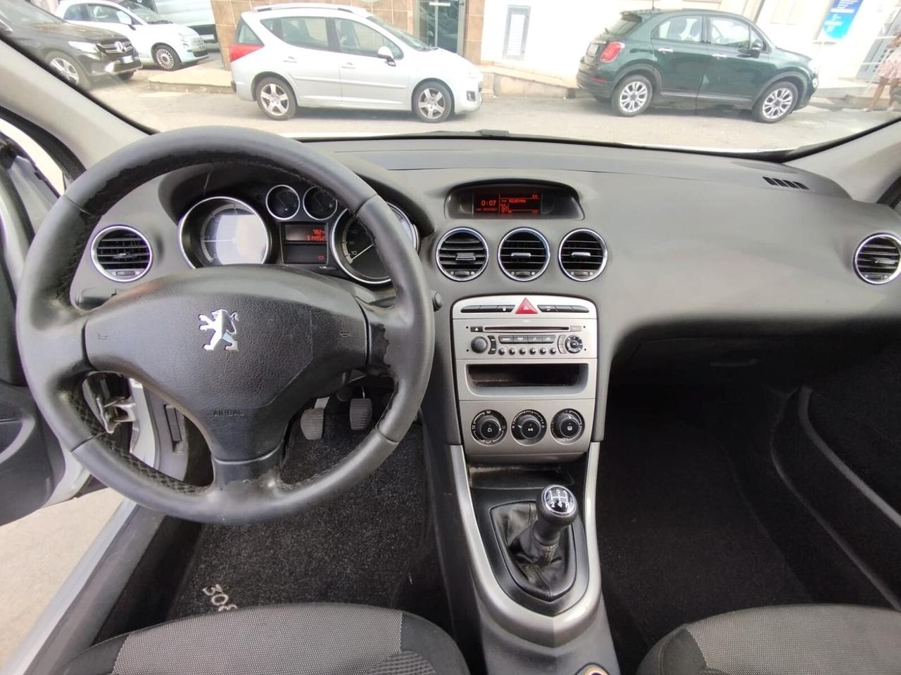 Peugeot 308 1.6 HDi 110CV 3p. Tecno (5 Marce)