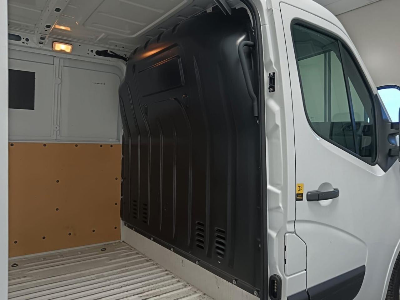 RENAULT MASTER 2.3 SOLO 48000KM