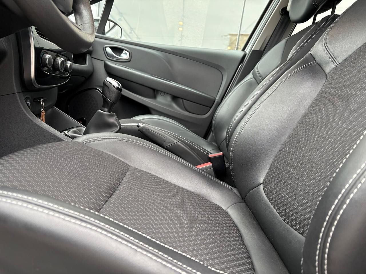 Renault Clio DUEL 1.2 75 CV 5 porte 40000 KM