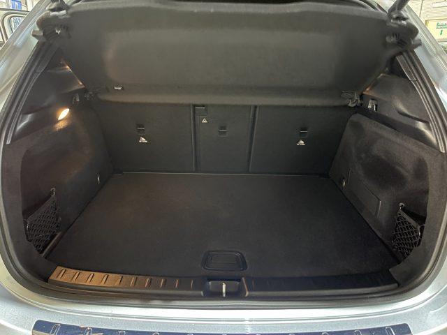 MERCEDES-BENZ GLA 200 d Autom. AMG Premium Plus NIGHT/LED MULTICOL/TELEC