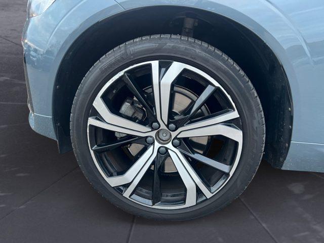 VOLVO XC60 B4 (d) AWD Geartronic R-design