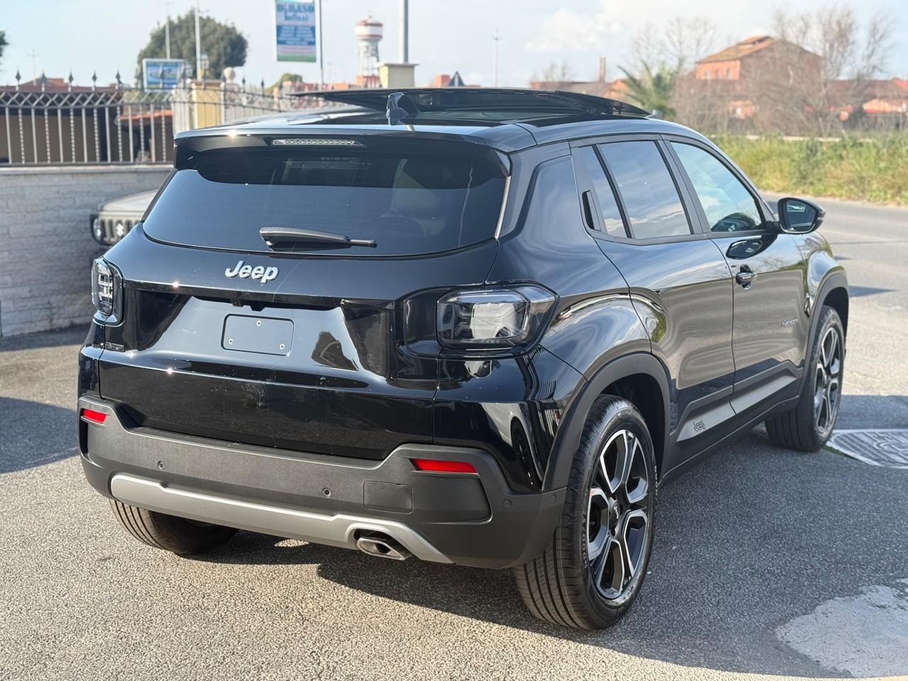 Jeep Avenger 1.2 turbo e-hybrid mhev Summit 110cv edct6 TETTO
