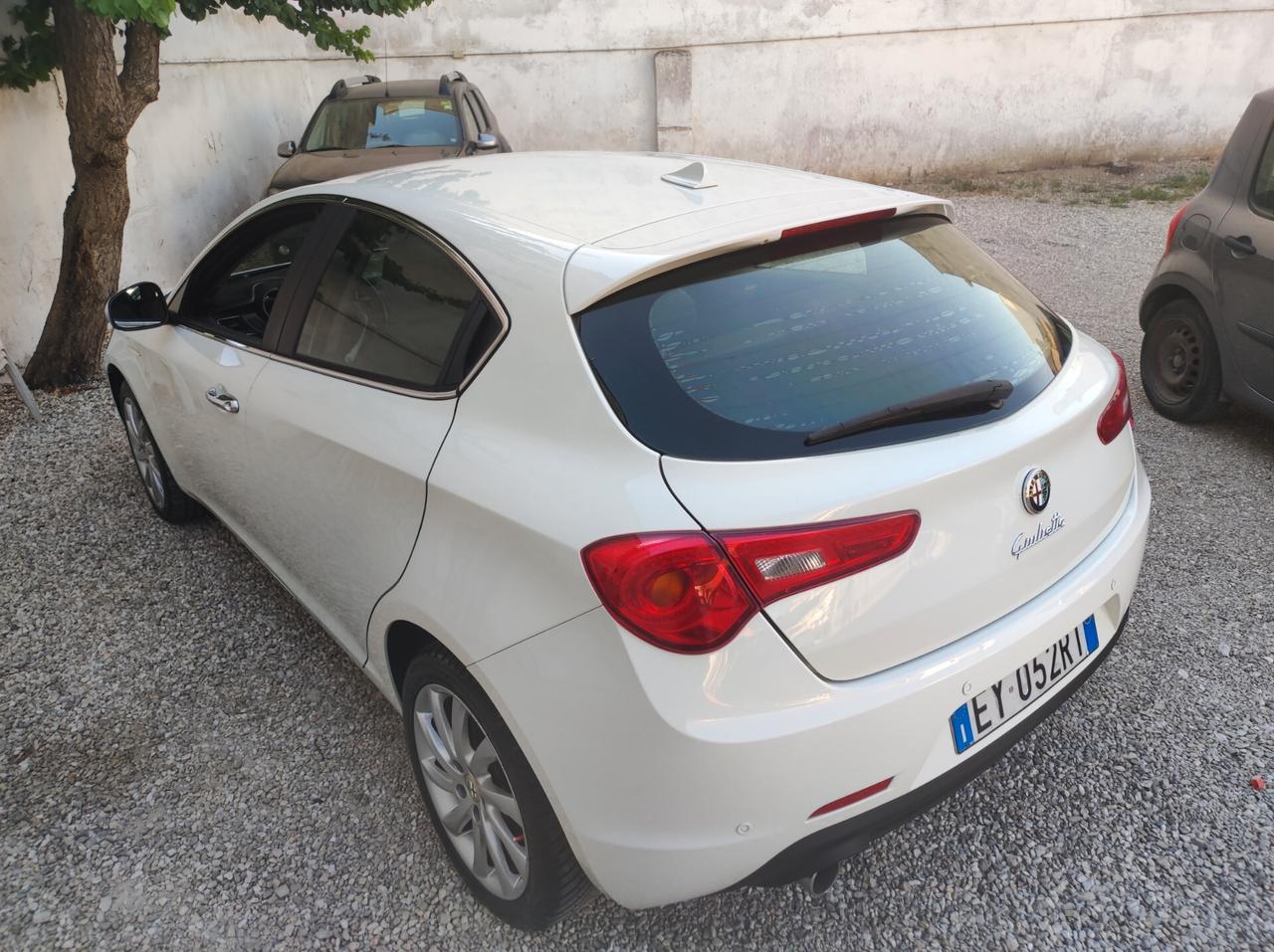 Alfa Romeo Giulietta 1.6 JTDm-2 120 CV Distinctive