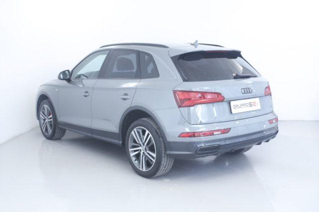 AUDI Q5 2.0 TDI quattro S tronic S line Pacchetto Black