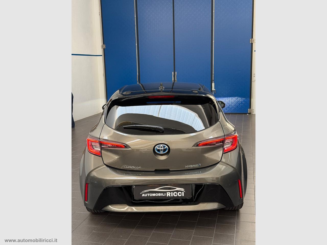 TOYOTA Corolla 1.8 Hybrid Style