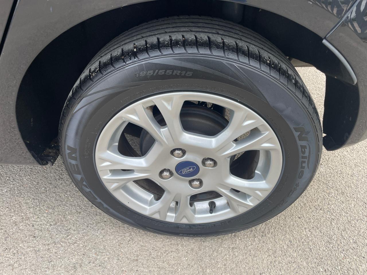 Ford Fiesta 1.4 5p. Bz.- GPL 95cv Titanium-NAVIGATORE