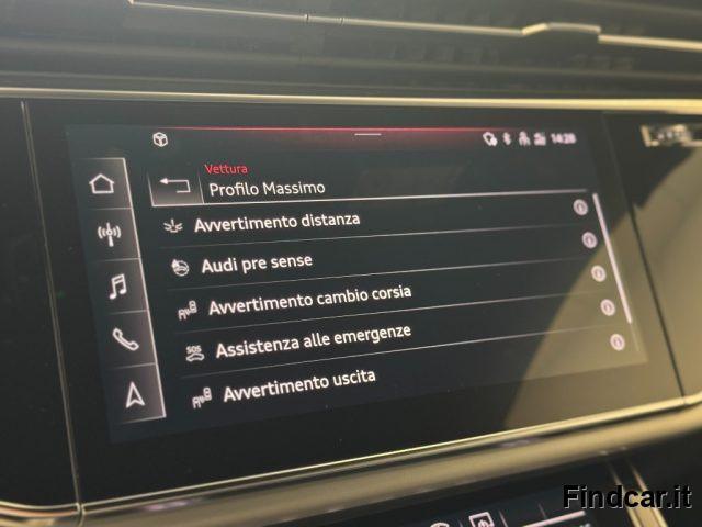 AUDI Q8 55 TFSI e quattro tiptronic Plug In S line