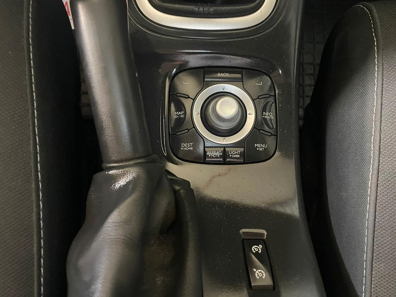 RENAULT MEGANE SPORTOUR GT LINE - NEOPATENTATI