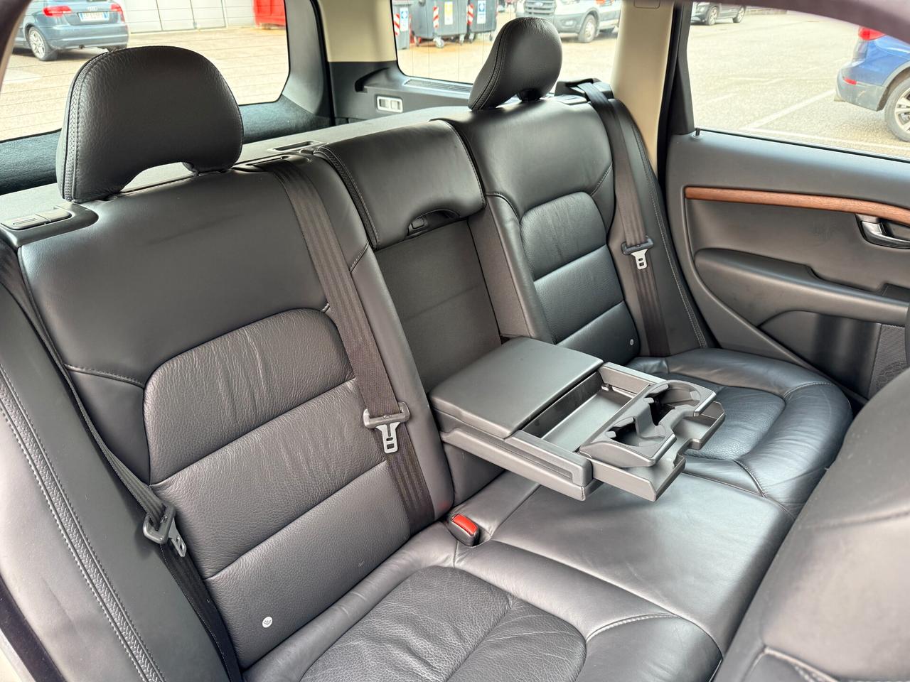 Volvo XC 70 XC70 D5 AWD Summum