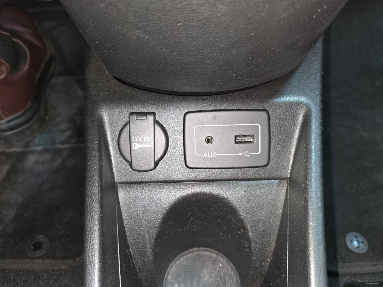 Lancia Ypsilon SeS Silver