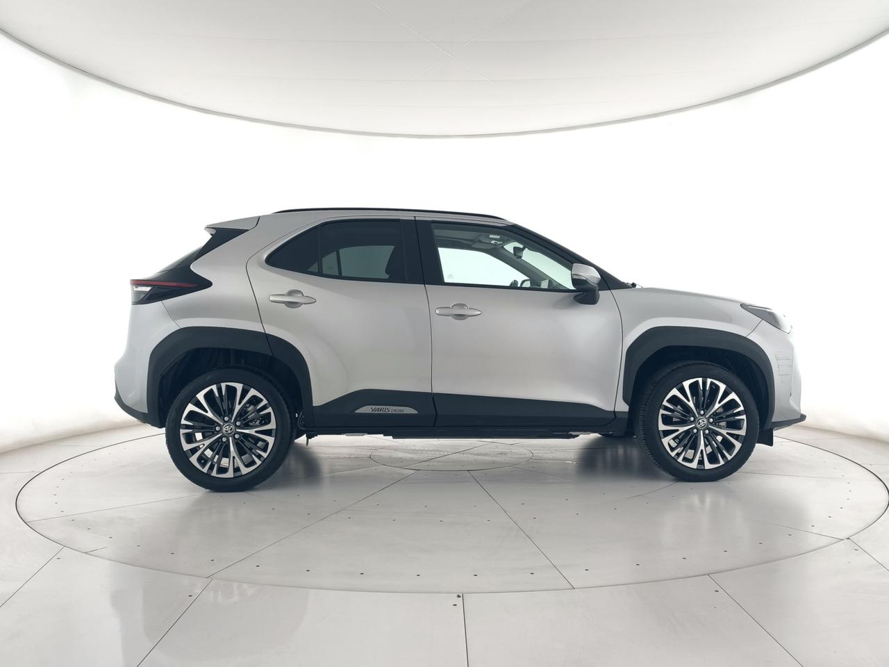 TOYOTA Yaris Cross 1.5h Lounge fwd 116cv e-cvt NEOPATENTATI+CAMERA+ACC